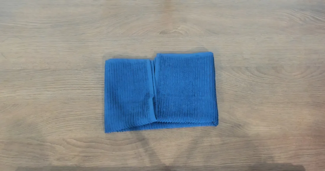 The finished fold in the supplied goal photograph.